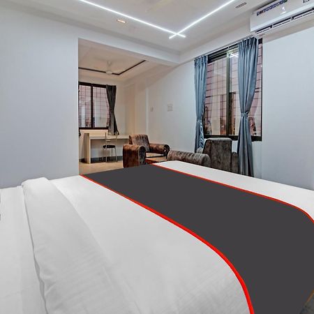 Hotel Collection O Crystal Pimpri-Chinchwad Exterior foto
