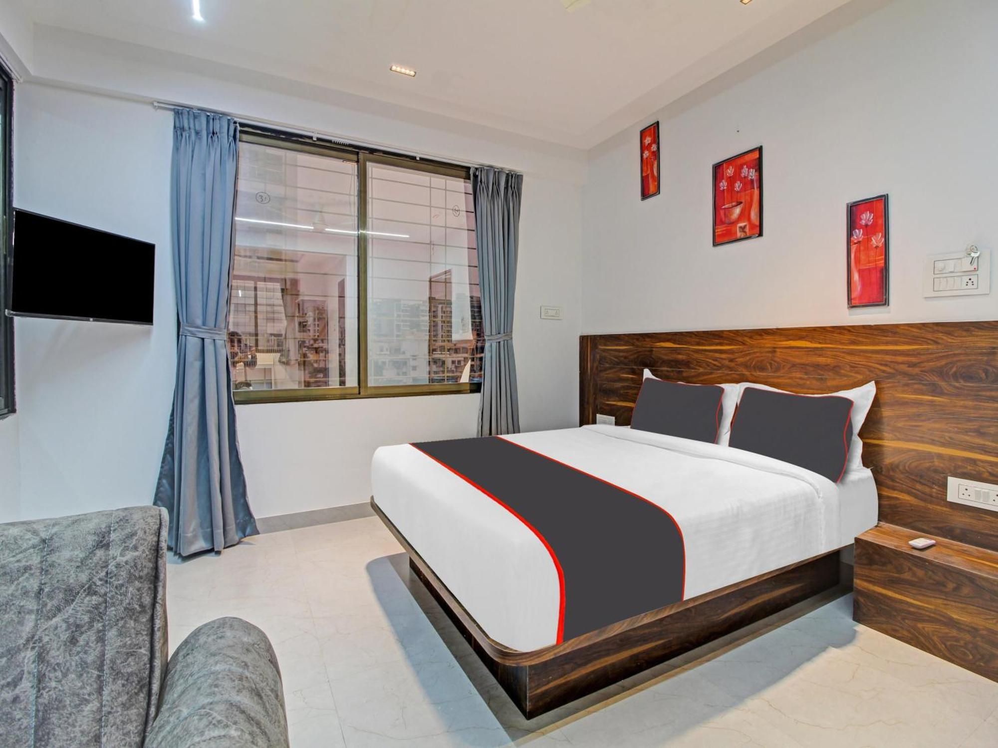 Hotel Collection O Crystal Pimpri-Chinchwad Exterior foto