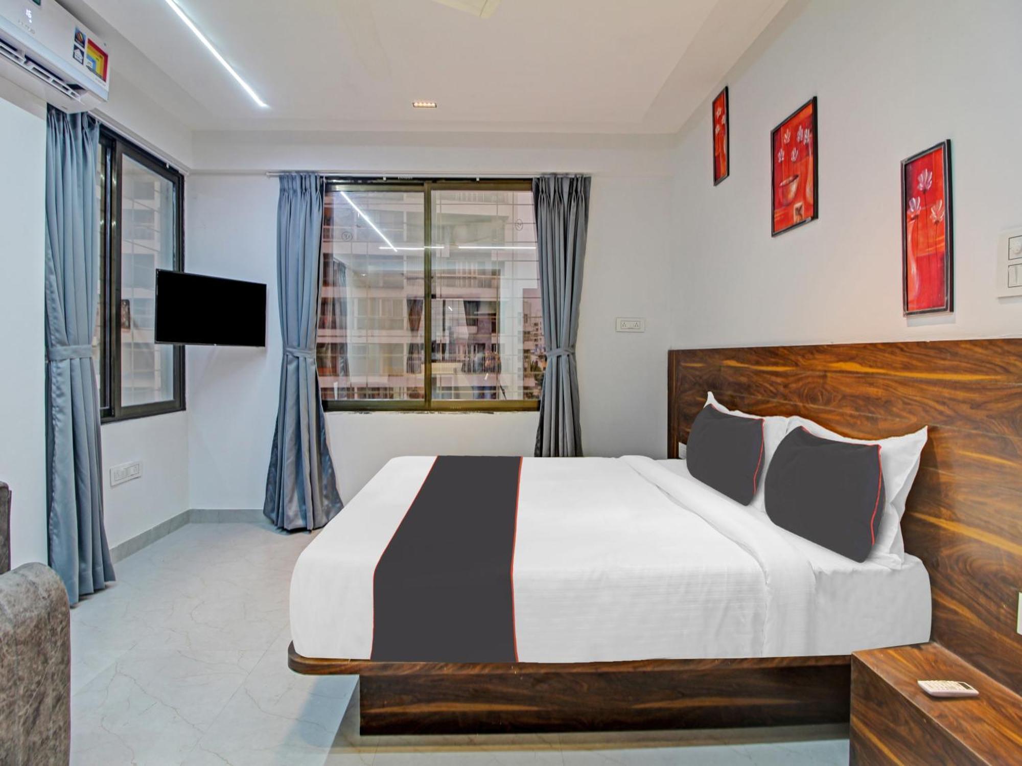 Hotel Collection O Crystal Pimpri-Chinchwad Exterior foto