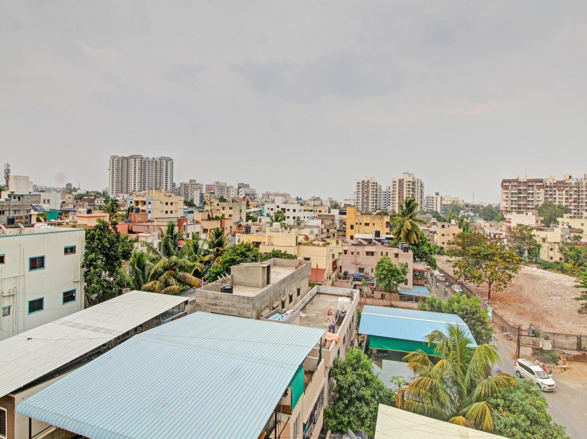 Hotel Collection O Crystal Pimpri-Chinchwad Exterior foto